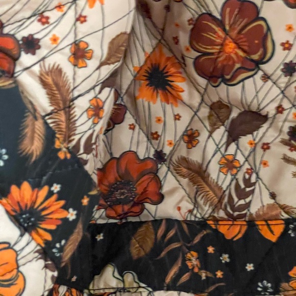 Simply Southern Floral Patterned Women's Jacket - reversible NWT, XXL - Picture 3 of 4